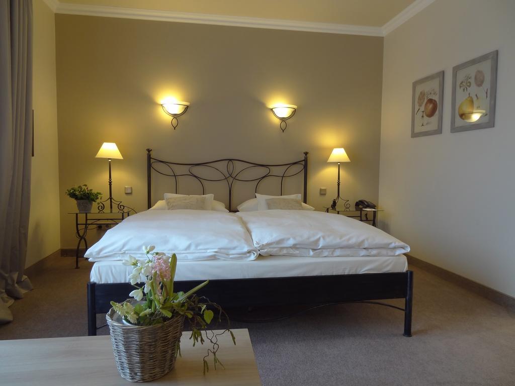 Hotel Seipel Leimen  Extérieur photo