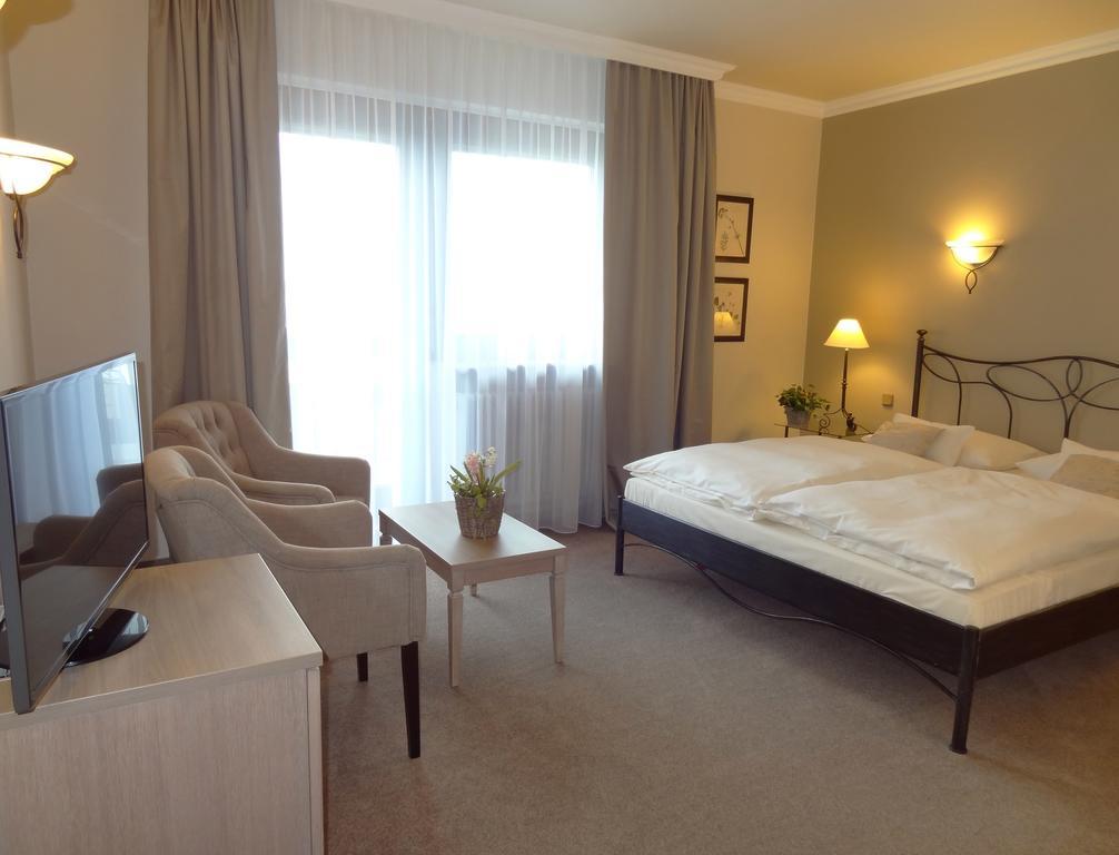 Hotel Seipel Leimen  Extérieur photo